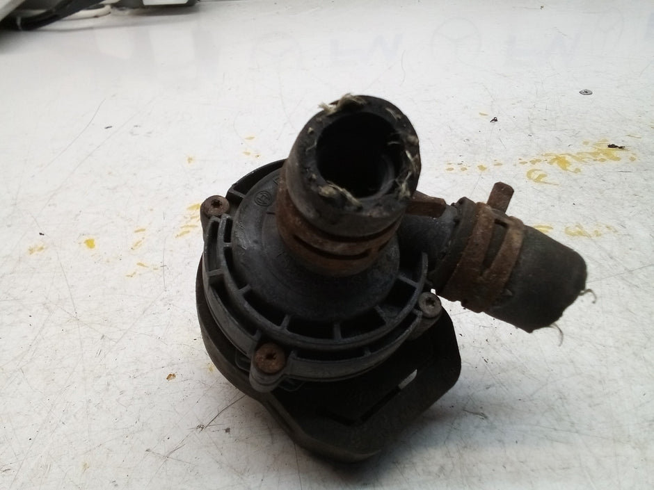 Mercedes E-CLASS W211 ELECTRIC COOLANT WATER PUMP A2118350028 FM00795