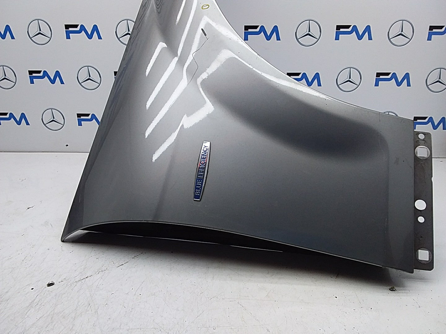 MERCEDES  E-CLASS W212 OS RIGHT DRIVER SIDE WINGS FMW21 2009 ONWARDS 