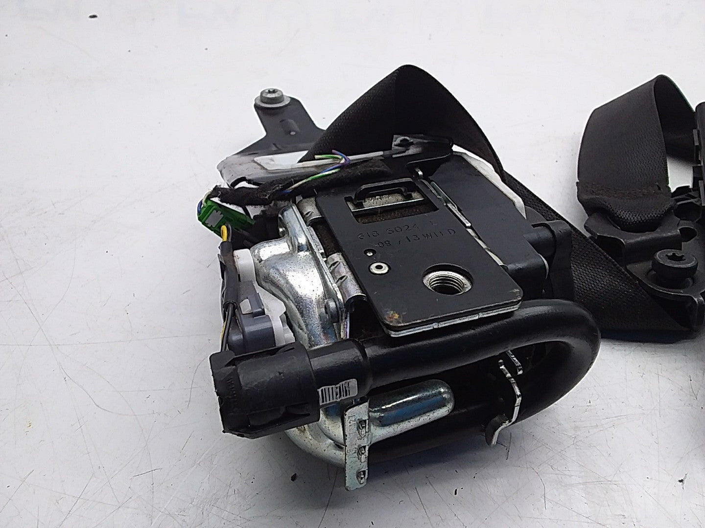 MERCEDES C-CLASS W204 SEAT BELT FRONT LEFT PASSENGER SIDE A2048680022 FMS204 NSF