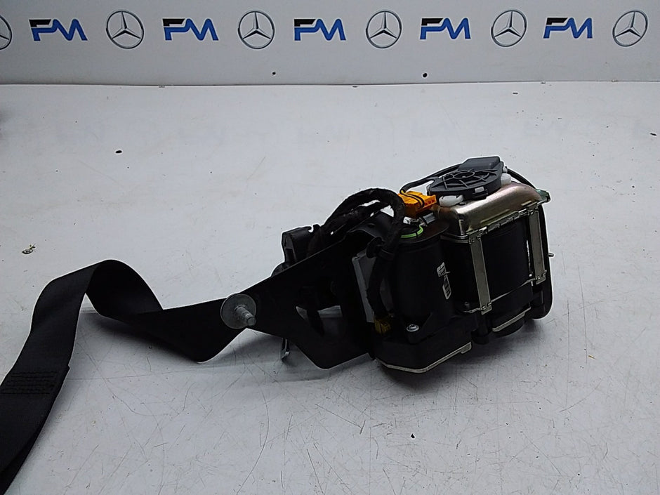 MERCEDES E-CLASS W238 SEAT BELT FRONT RIGHT DRIVER SIDE A2388602900 FMS247 OSF
