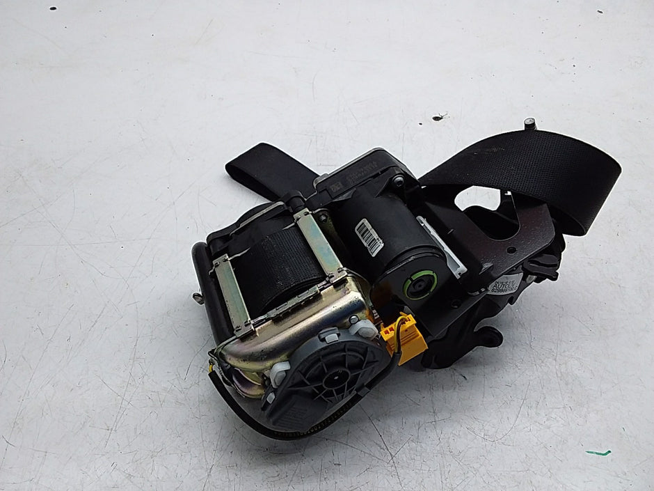 MERCEDES E-CLASS W238 SEAT BELT FRONT LEFT PASSENGER SIDE A2388602800 FMS255 NSF