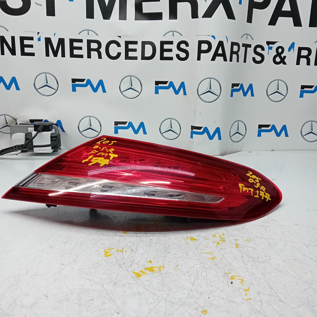 MERCEDES C-CLASS W205 DRIVER SIDE OS REAR TAIL LIGHT FMT177 2016 A2059066400