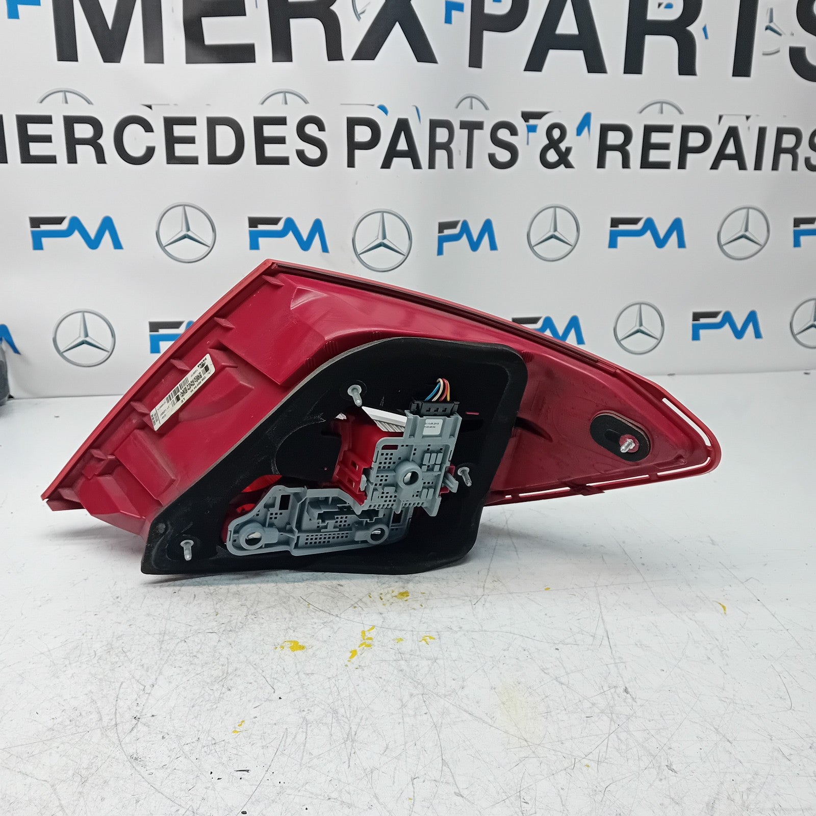 MERCEDES C-CLASS W204 PASSENGER SIDE NS REAR TAIL LIGHT A2048205464 2012 FMT122