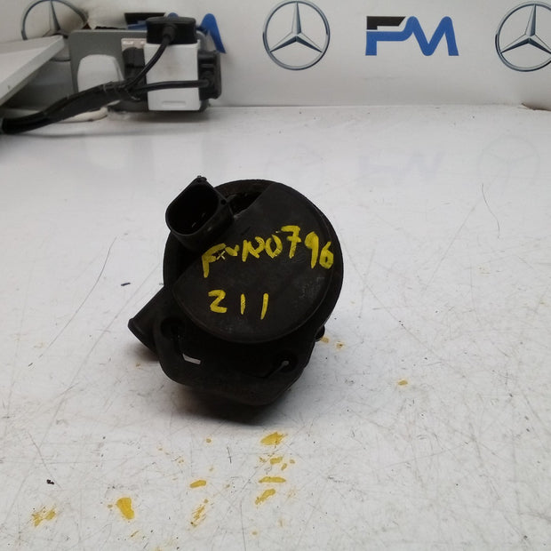 Mercedes E-CLASS W211 ELECTRIC COOLANT WATER PUMP A2118350028 FM00796