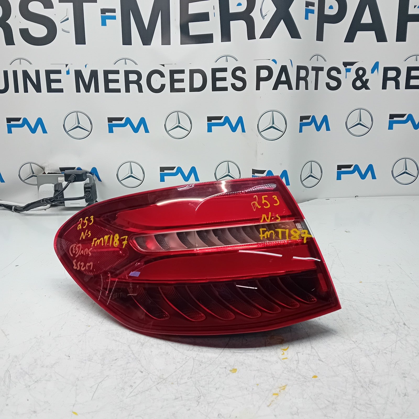 MERCEDES GLC W253 PASSENGER SIDE NS REAR TAIL LIGHT FMT187 A2539060900