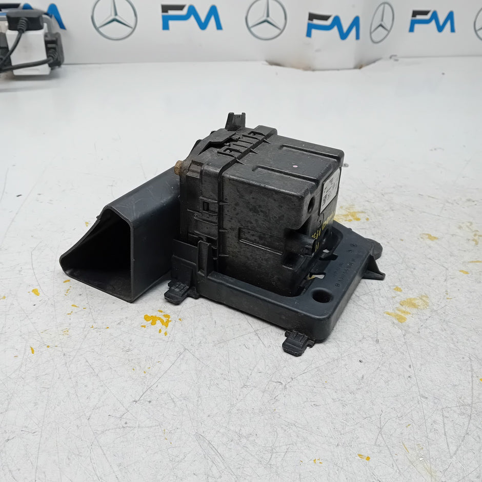 MERCEDES C-CLASS W205 ENGINE SOUND CONTROL MODULE & BRACKET A2239016902 FM001130