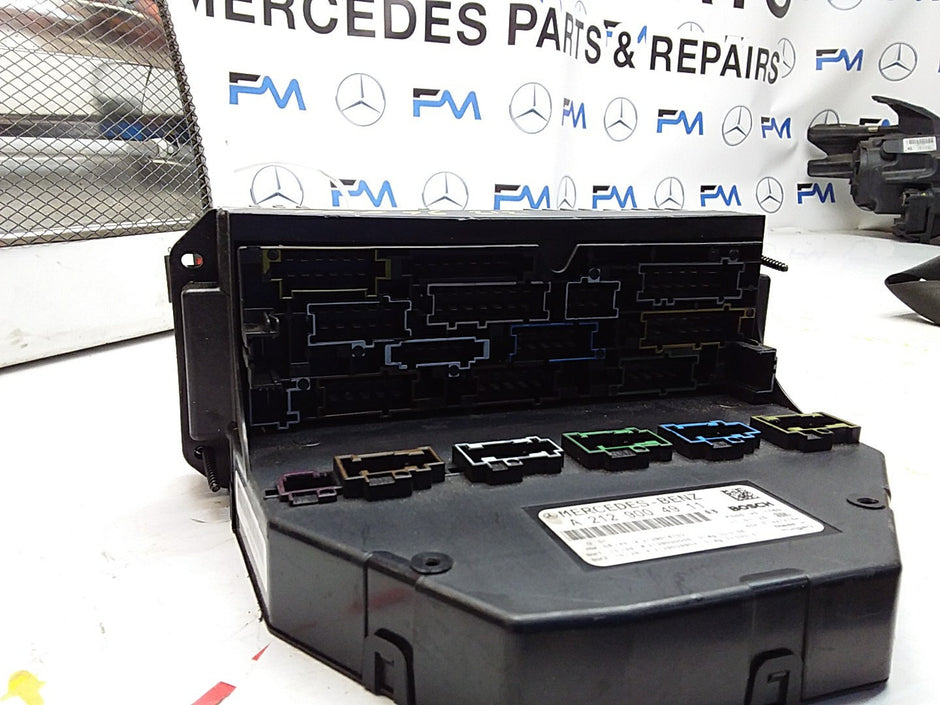 Mercedes E-CLASS W212 Fuse  Box RELAY A2129004911 FMF96