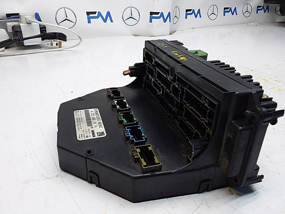 Mercedes E-CLASS W212 Fuse  Box RELAY A2129003414 FMF91