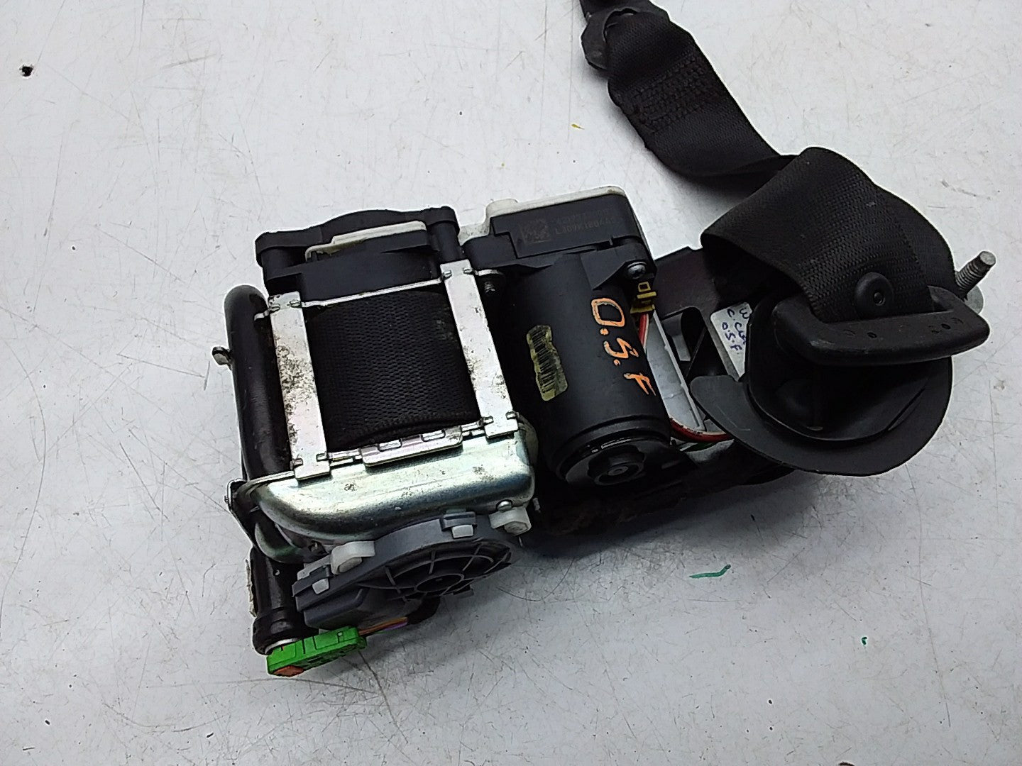 MERCEDES C-CLASS W204 SEAT BELT FRONT RIGHT DRIVER SIDE A2048602485 FMS232 OSF