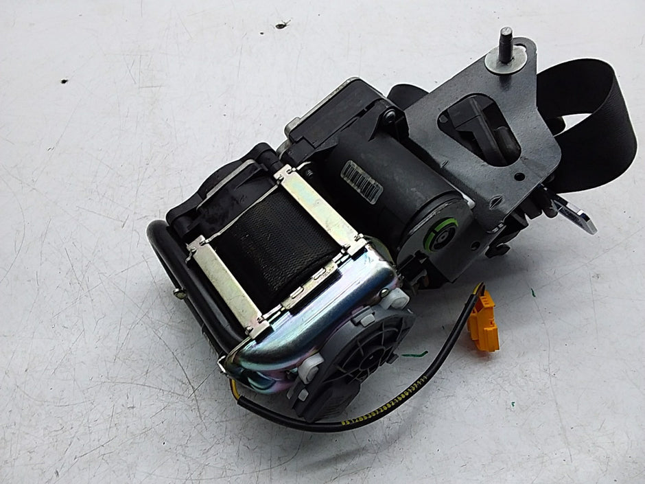 MERCEDES E-CLASS W238 SEAT BELT FRONT LEFT PASSENGER SIDE A2388602800 FMS263 NSF