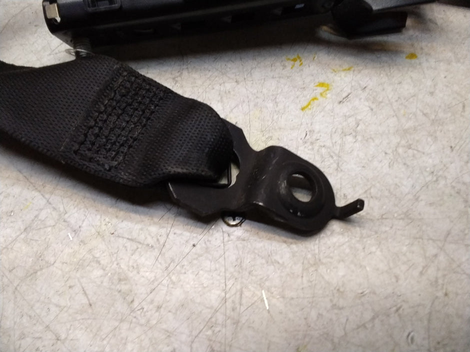 MERCEDES M CLASS GLE SEAT BELT FRONT RIGHT DRIVER A1668601400 W166 FMS376 OSF