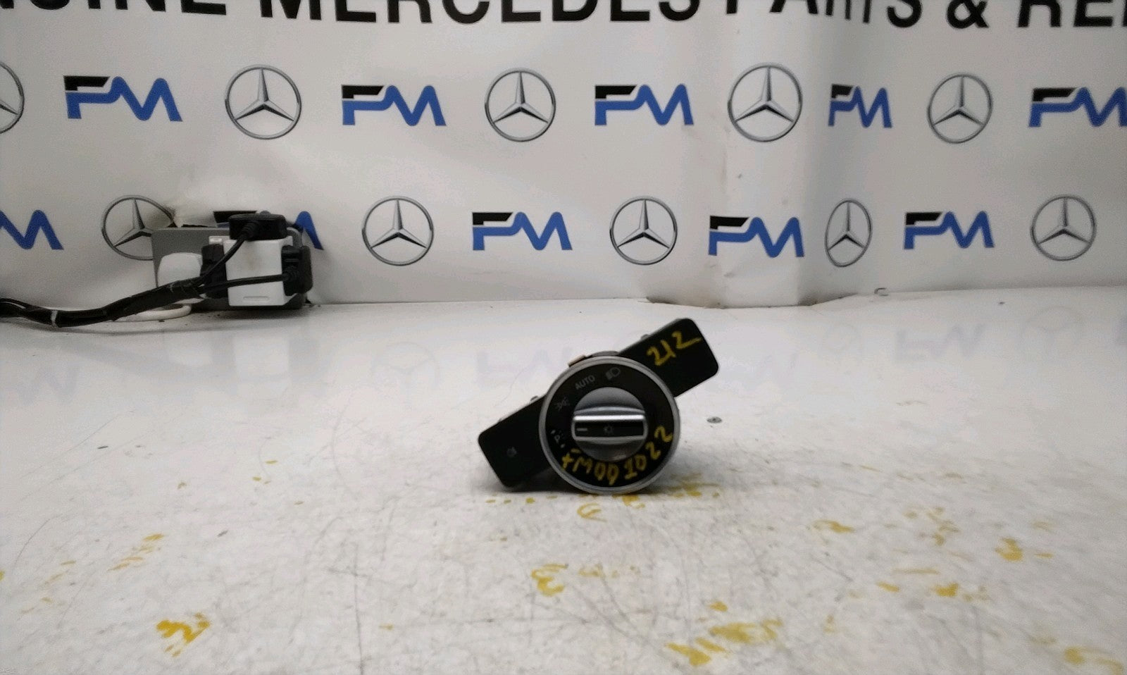 MERCEDES E-CLASS W212 HEADLIGHT CONTROL SWITCH 2012 A2129050551 FM001022