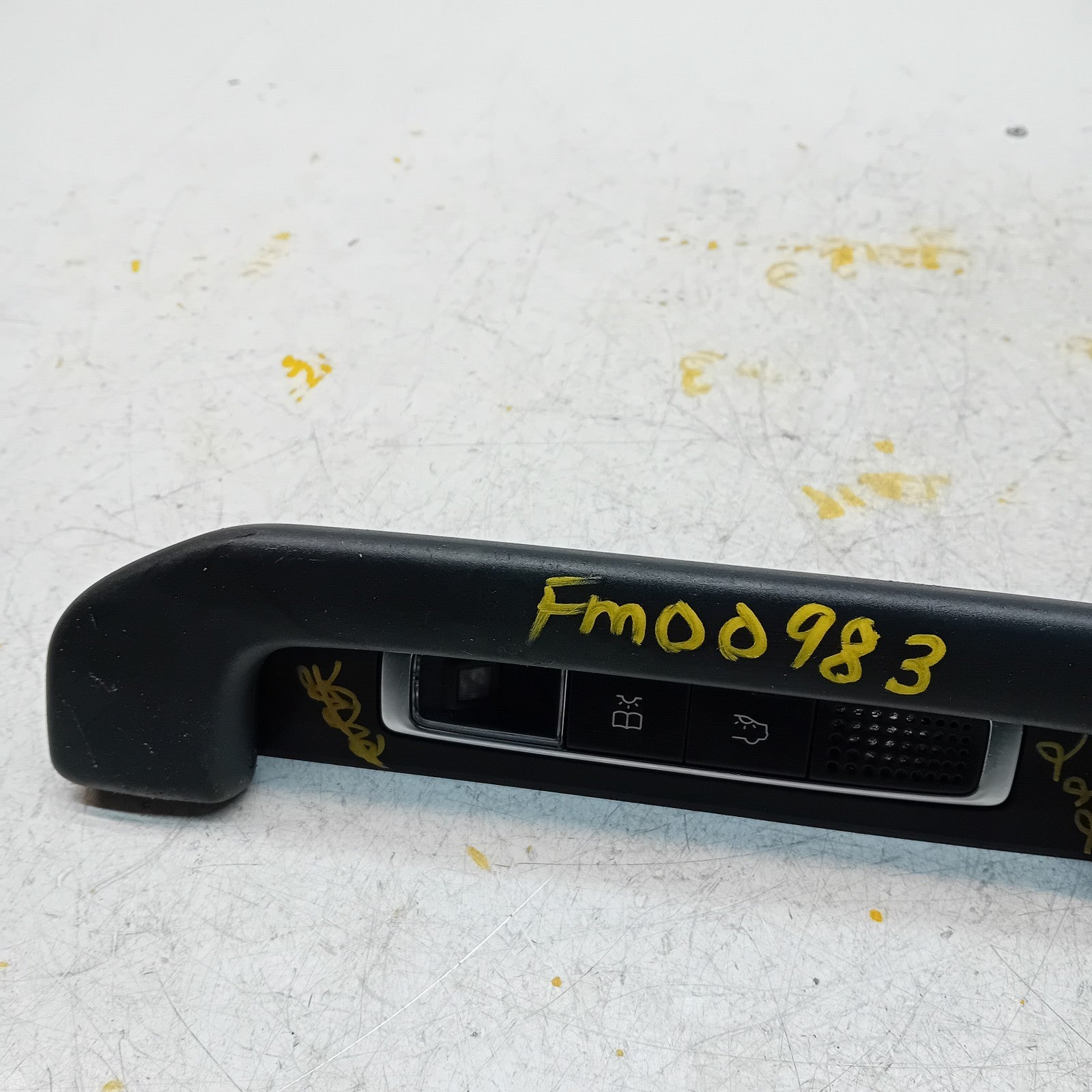 MERCEDES S-CLASS W222 INTERIOR LIGHT GRAB REAR HANDLE A0009062704 FM00983