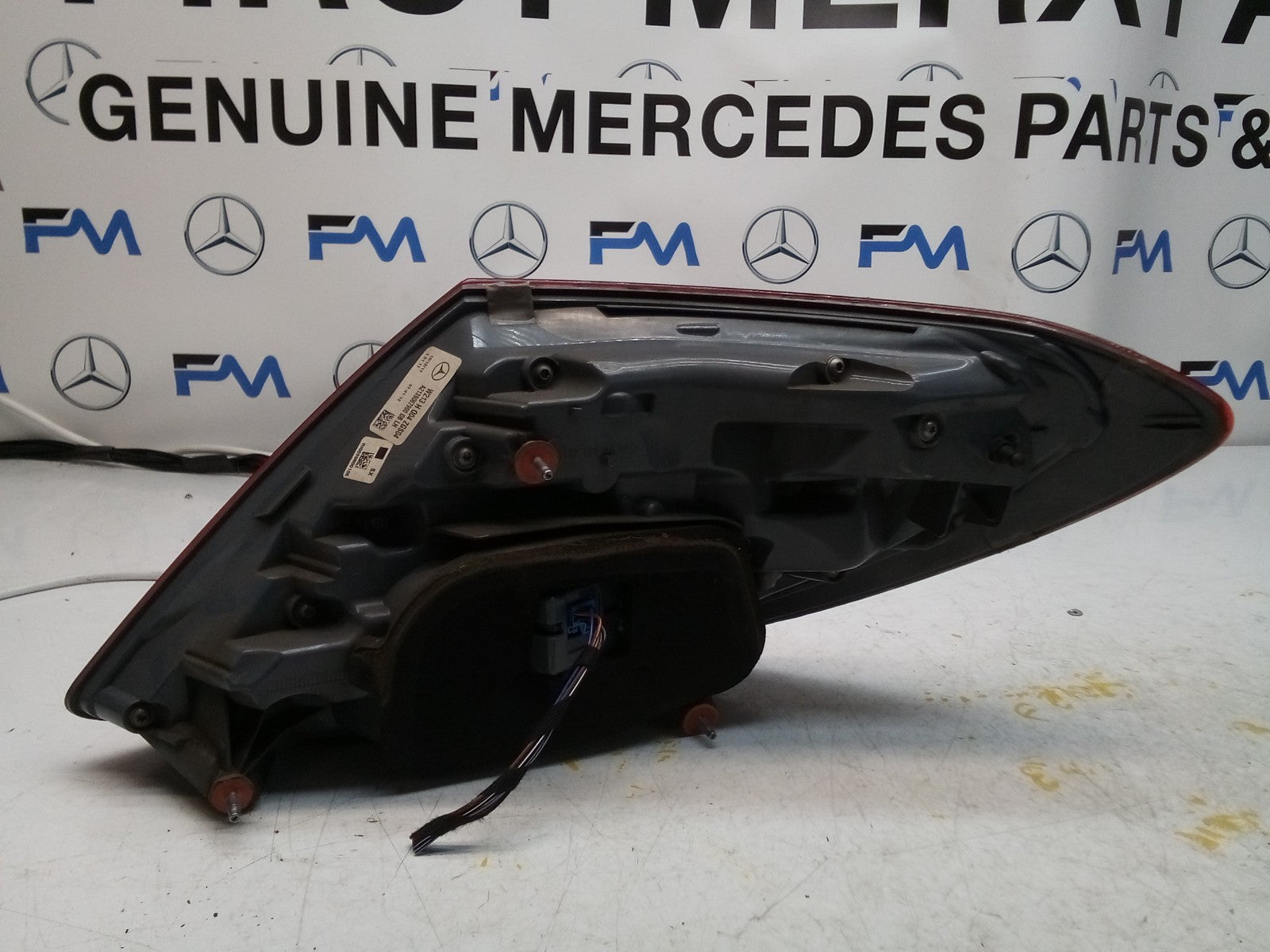 MERCEDES E-CLASS W213 PASSENGER NS REAR TAIL LIGHT 2017 A2139067900 FMT206