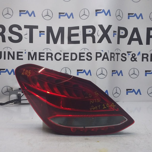 MERCEDES C-CLASS W205 PASSENGER SIDE NS REAR TAIL LIGHT A2059061157 2016 FMT104
