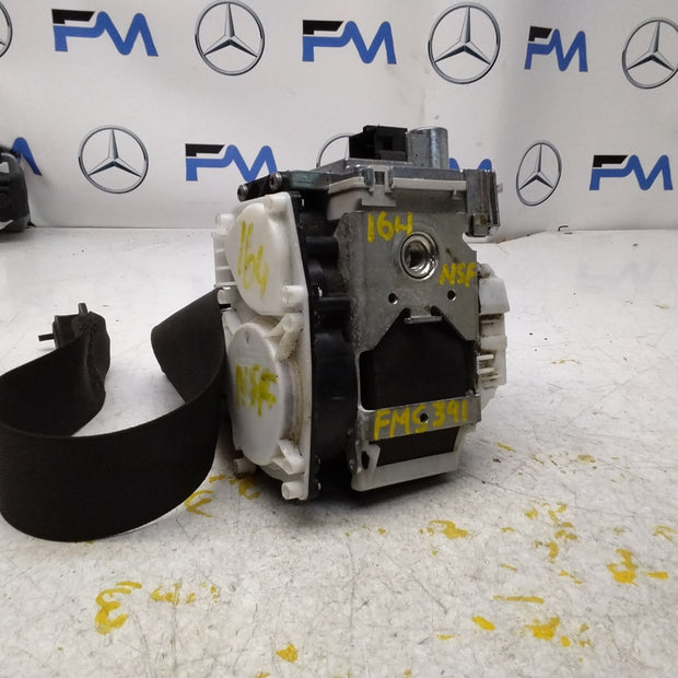 MERCEDES M CLASS SEAT BELT FRONT LEFT PASSENGER SIDE W164 A2518603186 FMS391 NSF