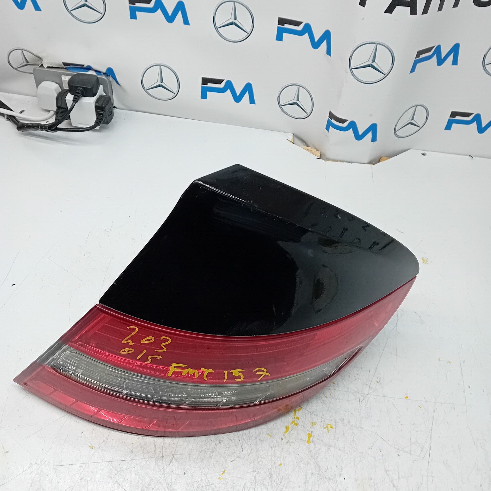 MERCEDES C-CLASS W203 2009 DRIVER OS REAR TAIL LIGHT A2038205264 FMT157