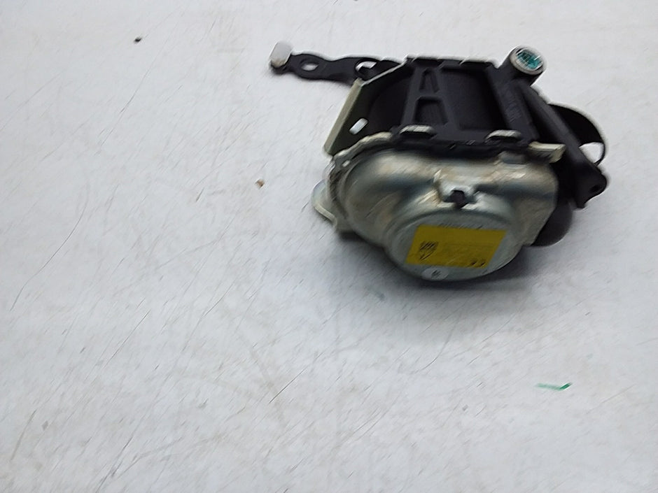 MERCEDES E-CLASS W238 SEAT BELT REAR RIGHT DRIVER SIDE A2388603800 FMS269 OSR