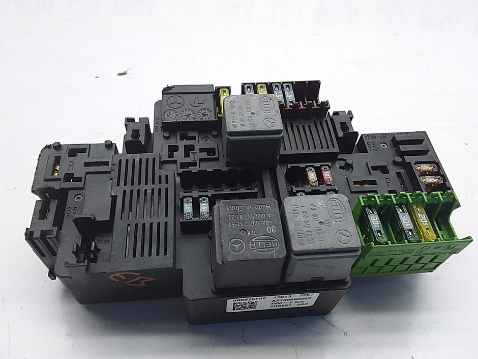MERCEDES E CLASS FUSE RELAY BOX A2139062202 W213 2016 ONWARDS FMF50