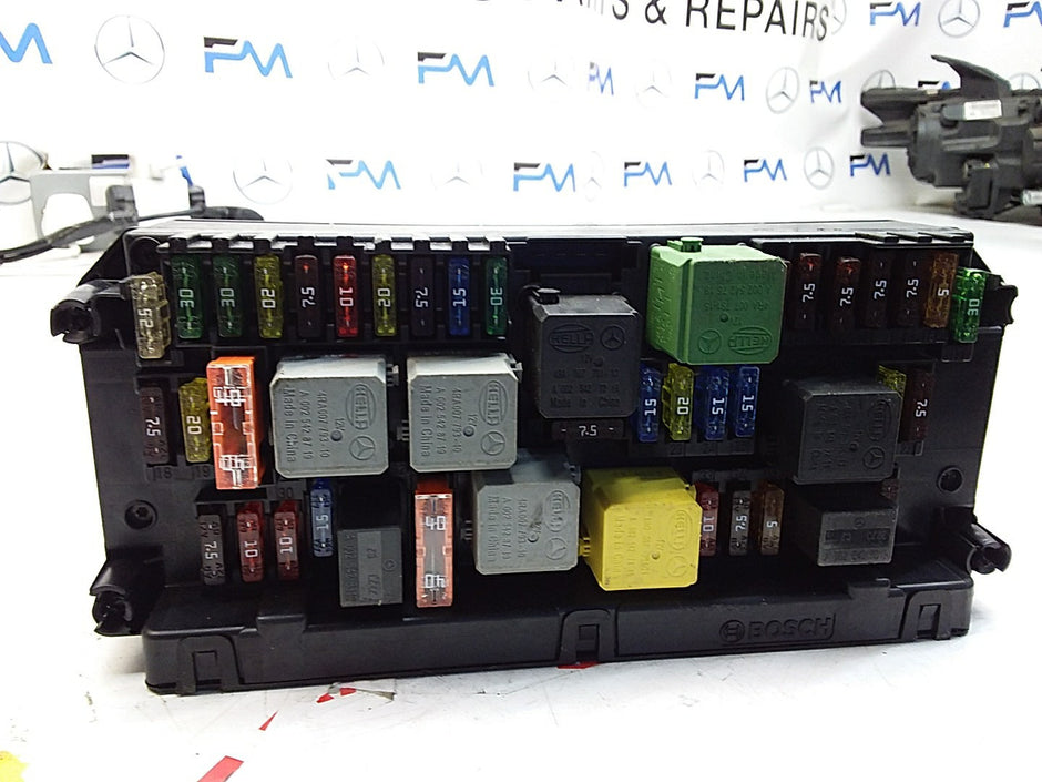 Mercedes E-CLASS W212 Fuse  Box RELAY A2129003614 FMF99