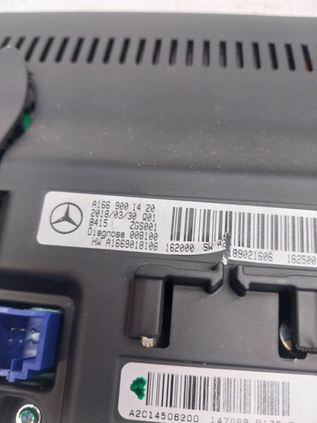MERCEDES M-CLASS W166 DISPLAY SCREEN A1669001420 2018 FM00714