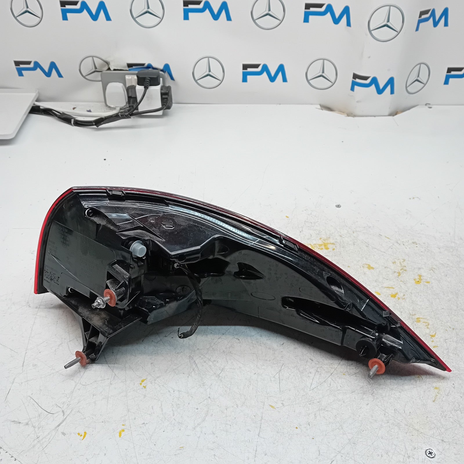 MERCEDES GLE W167 PASSENGER SIDE NS REAR TAIL LIGHT A1679060907 FMT221