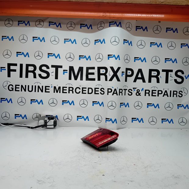 MERCEDES E-CLASS W212 PASSENGER SIDE NS REAR TAIL LIGHT 2011 FMT129