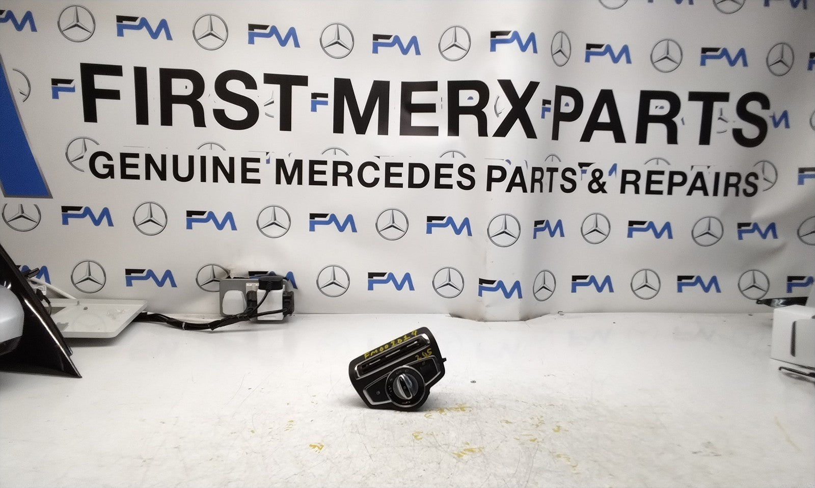 MERCEDES C-CLASS W205 HEADLIGHT CONTROL SWITCH 2014-2020 A2059056500 FM001019