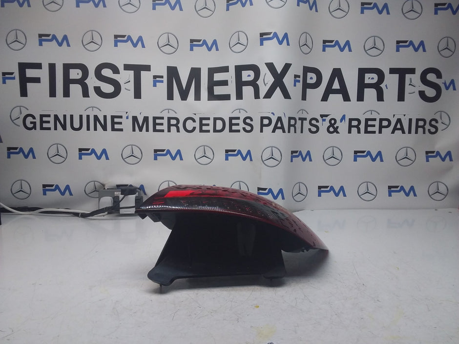 MERCEDES E-CLASS W213 DRIVER SIDE OS REAR TAIL LIGHT A2139065809 2021 FMT98