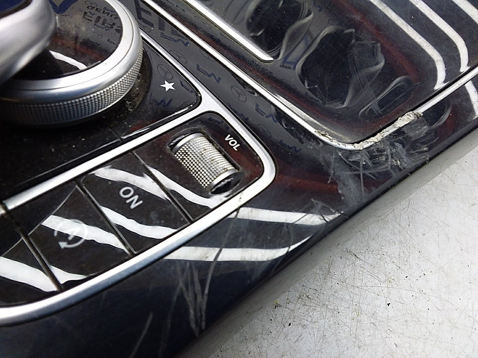 2014 ONWARDS MERCEDES C-CLASS W205 CENTRE  CONSOLE  A2056805107 FMK13 (DAMAGED)