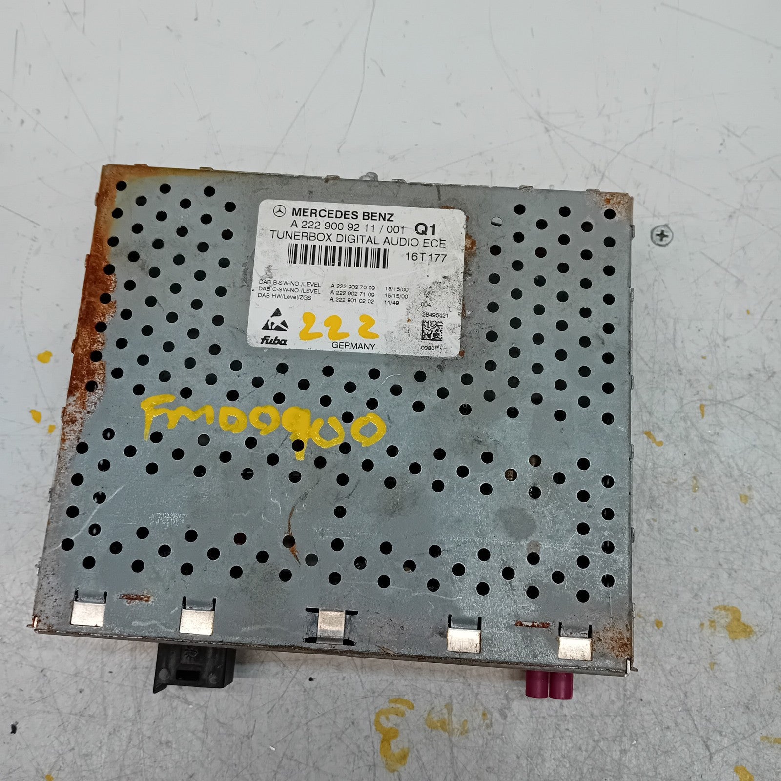 Mercedes GLC E S Class Radio Tuner Box W253 W222 W213 14-21 A2229009211 FM00900
