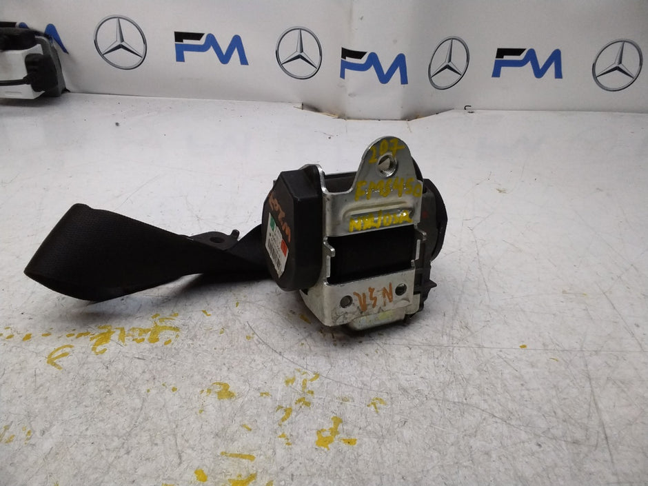 MERCEDES E CLASS SEAT BELT REAR RIGHT AND LEFT A2078602385 C207 FMS450 NSR OSR