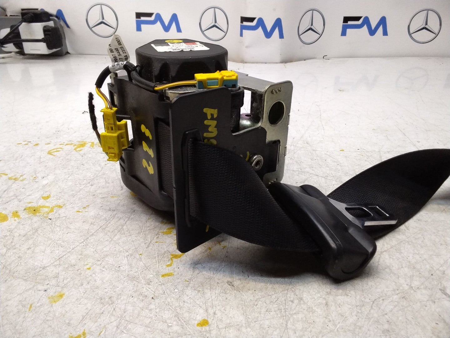 MERCEDES CLS E CLASS W257 W213 REAR SEAT BELT LEFT SIDE A2138606700 FMS410