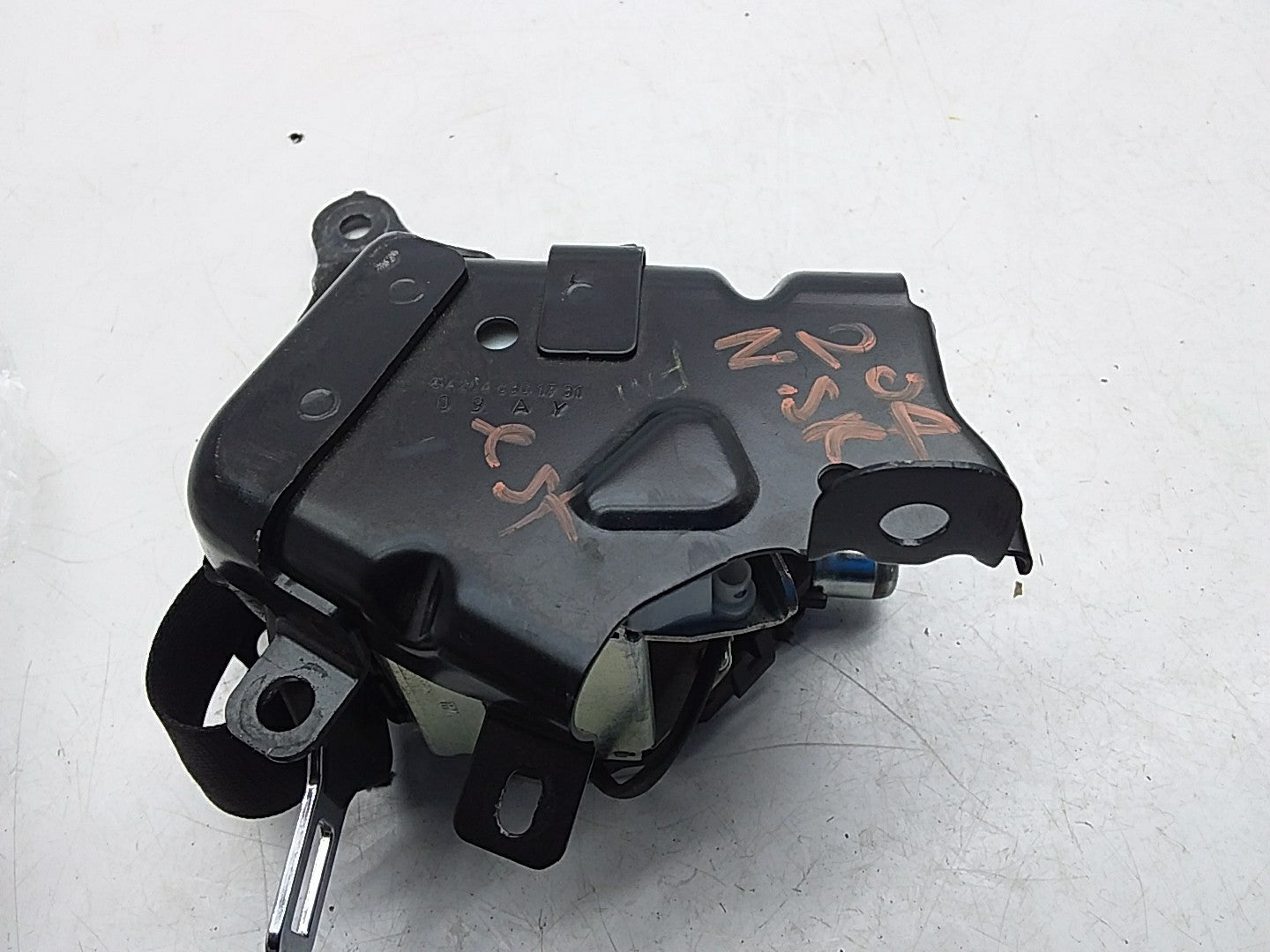 MERCEDES C-CLASS W204 SEAT BELT REAR LEFT PASSENGER SIDE A2046301731 FMS203 NSR