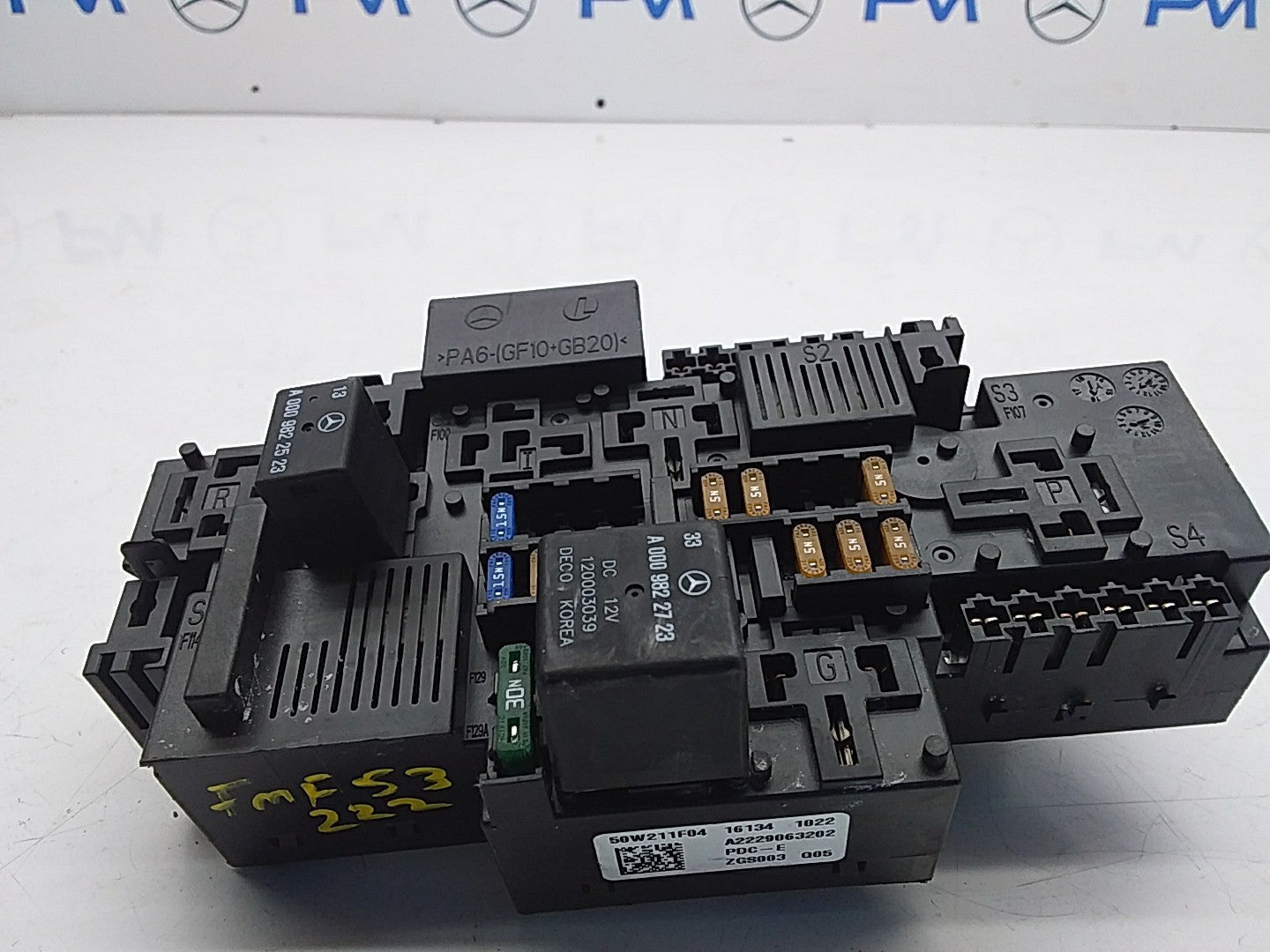MERCEDES S CLASS FUSE RELAY BOX A2229063202 W222 2014 -2021 FMF53