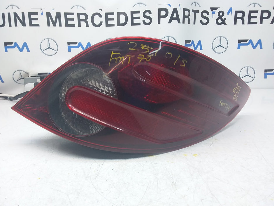 MERCEDES R-CLASS W251 REAR DRIVER O/S TAIL LIGHT FMT76