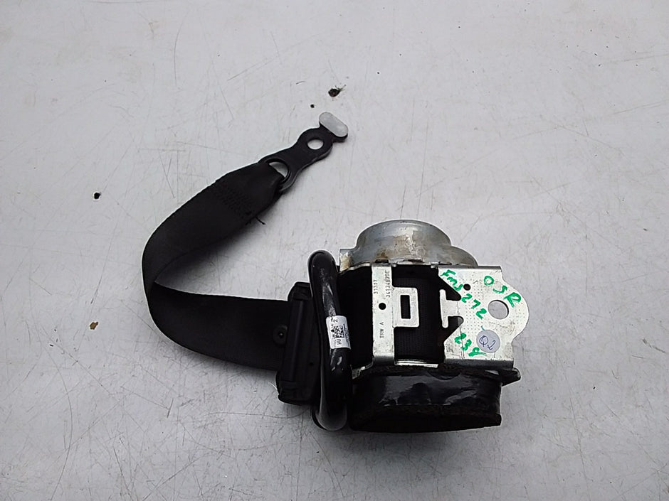 MERCEDES E-CLASS W238 SEAT BELT REAR RIGHT DRIVER SIDE A2388603600 FMS272 OSR
