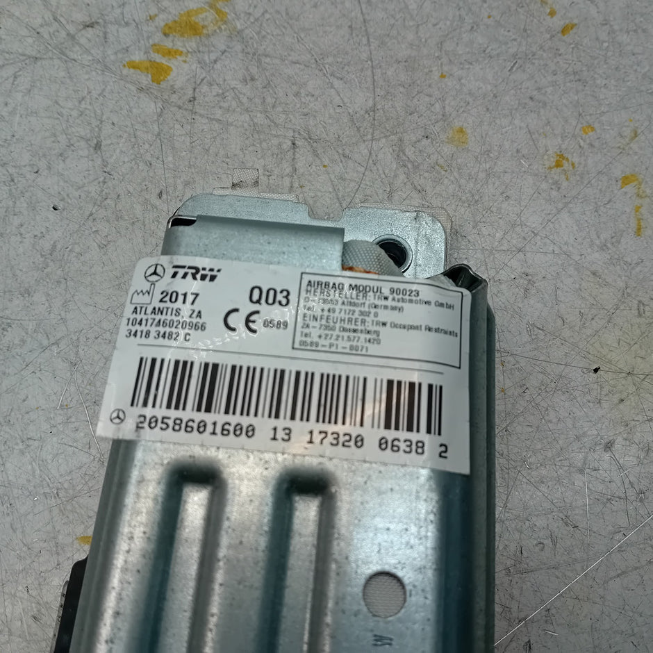 MERCEDES BENZ C CLASS W205 OSF DRIVER SIDE KNEE AIRBAG A2058201600 2017 FM001004