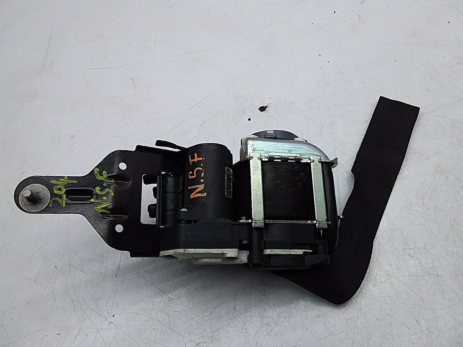 MERCEDES C-CLASS W204 SEAT BELT FRONT LEFT PASSENGER SIDE A2048601585 FMS228 NSF