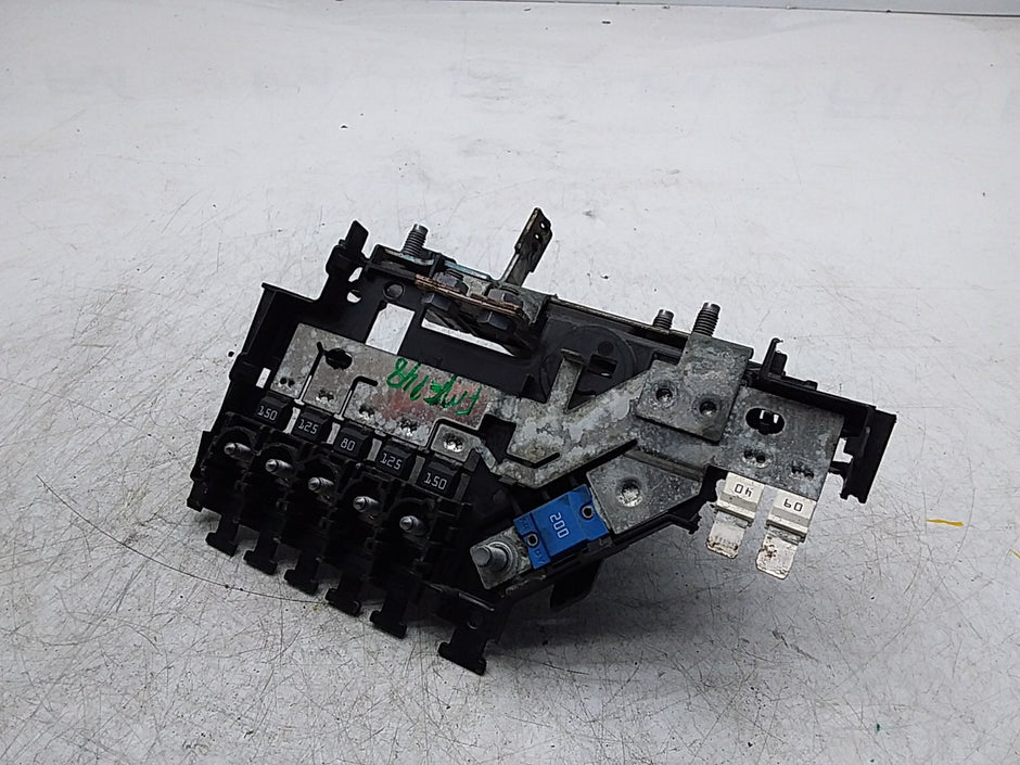 Mercedes C-CLASS  W205 Fuse Relay Junction Box  FMF148 A2065402250