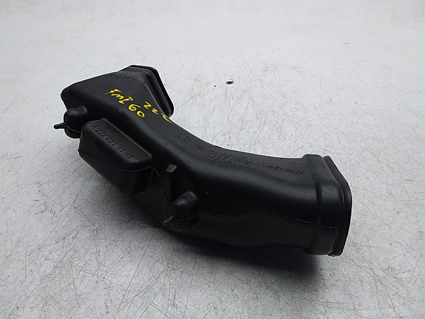 MERCEDES BENZ S-CLASS W222 AIR INTAKE TUBE A2228311146 FMI60