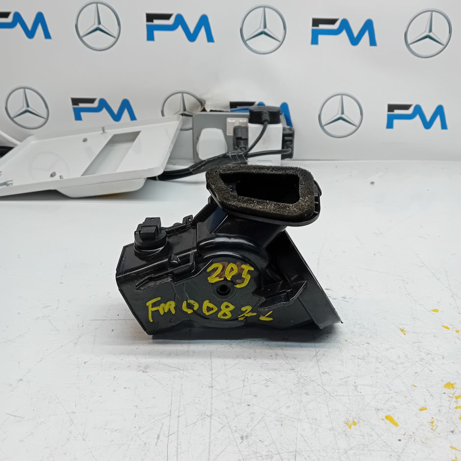 Mercedes C-CLASS W205 AIR BLOWER FLAP ACTUATOR A2058300100 FM00822