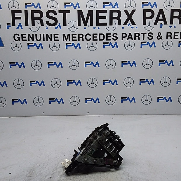 Mercedes C-CLASS  W205 Fuse Relay Junction Box  FMF148 A2065402250