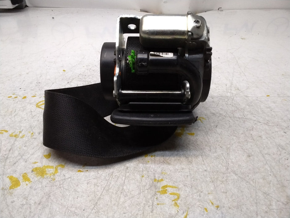 MERCEDES E CLASS SEAT BELT REAR RIGHT AND LEFT A2078602385 C207 FMS452 NSR OSR