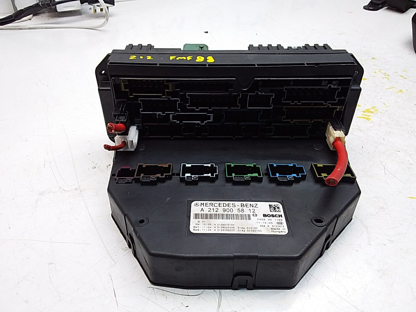 Mercedes E-CLASS W212 Fuse  Box RELAY A2129005812 FMF88 