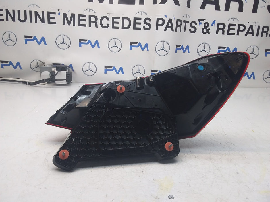 MERCEDES E-CLASS W213 PASSENGER SIDE NS REAR TAIL LIGHT A2139065709 2022 FMT99