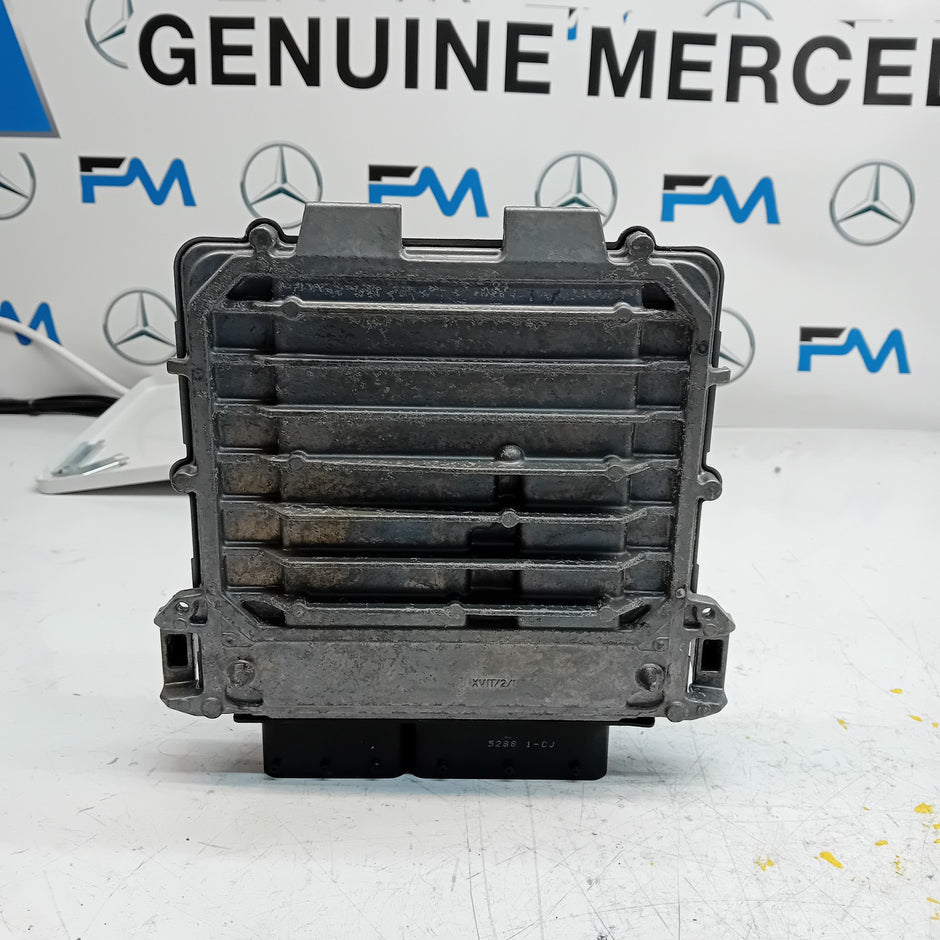 MERCEDES  C-CLASS 2015 ENGINE  ECU CONTROL MODULE A2749002900 FM00812