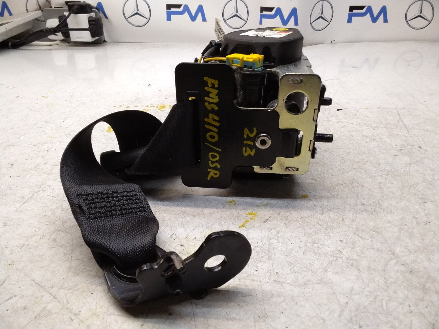 MERCEDES CLS E CLASS W257 W213 REAR SEAT BELT LEFT SIDE A2138606700 FMS410