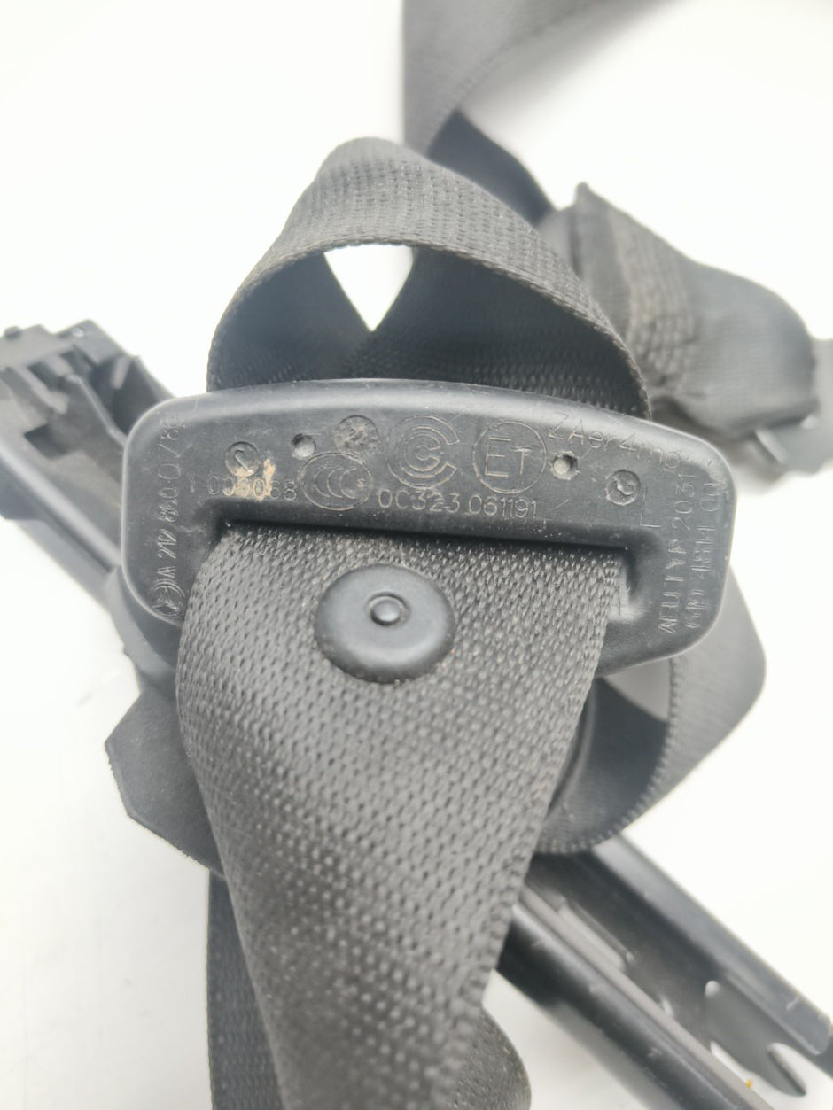 MERCEDES E CLASS W212  SEAT BELT FRONT LEFT PASSENGER SIDE A2128600786 FMS17 NSF