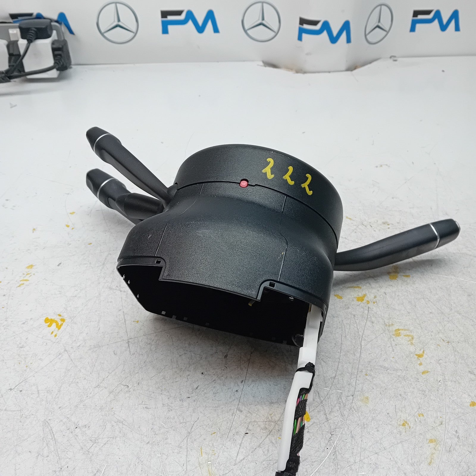 Mercedes S CLASS W222 INDICATOR/WIPER GEAR SELECT + SQUIB A2229006108 FM001060